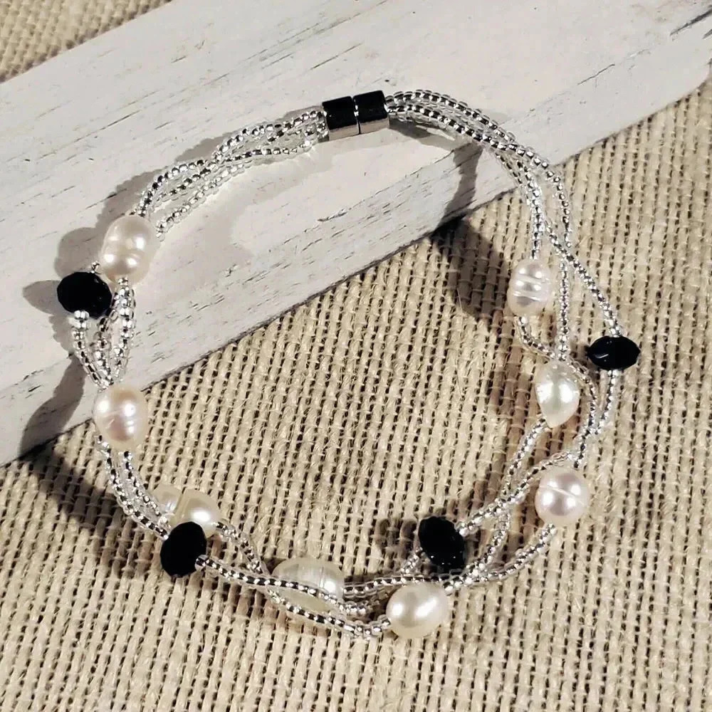 Handcrafted Freshwater Pearl Austrian Crystal White Black Twist Bracelet